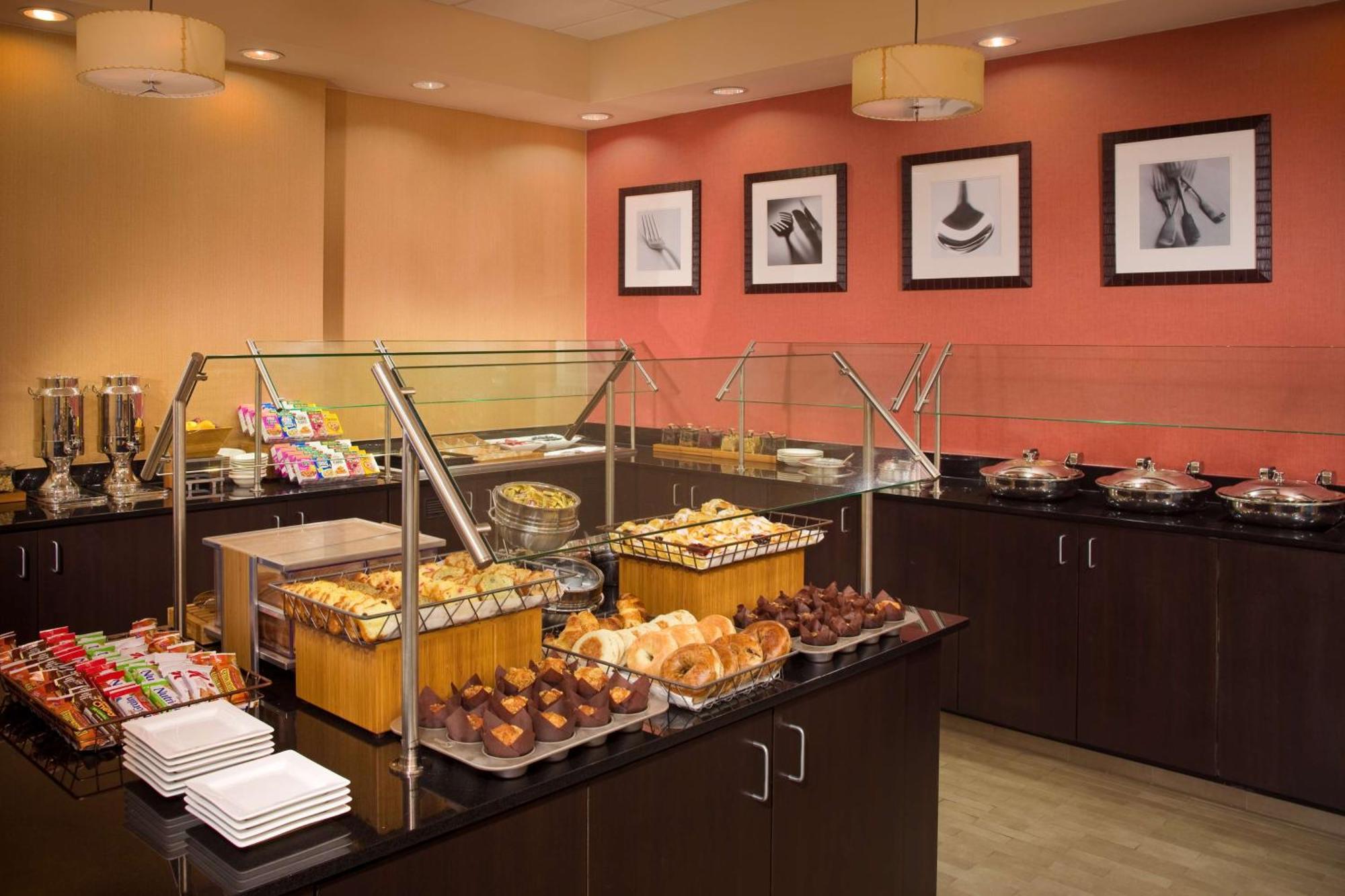 Hotel Doubletree By Hilton Meadow Lands Casino Area Washington